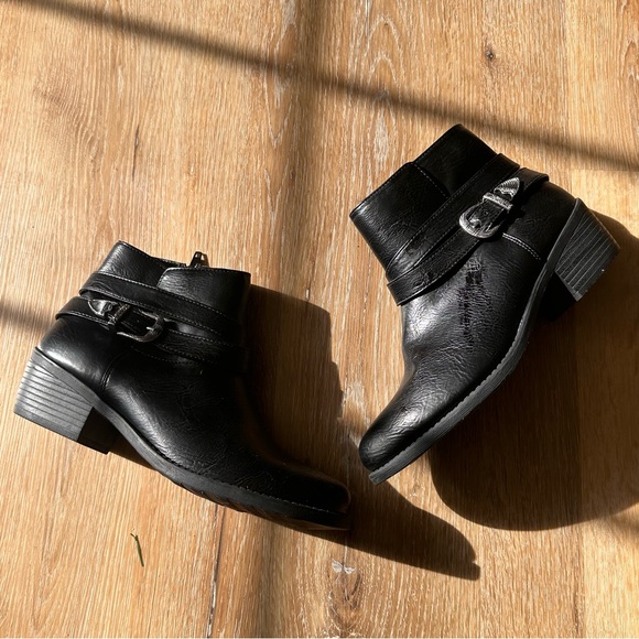 easy street Shoes - Easy Street Black Ankle Boots with Buckle Detail
